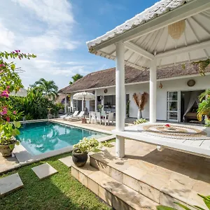 villa-moana-poe.ubudhotelsnow.com/